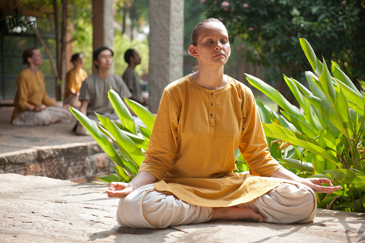 Isha Hatha Yoga Meditation Sadhguru